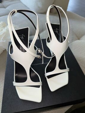 Giuseppe Zanotti Tutankamon heels white
